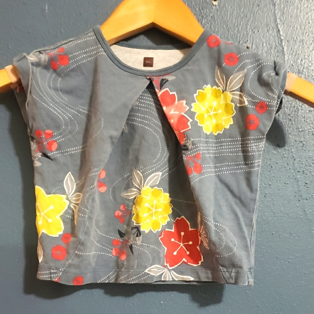 TEA EUC girls top with floral print size 2